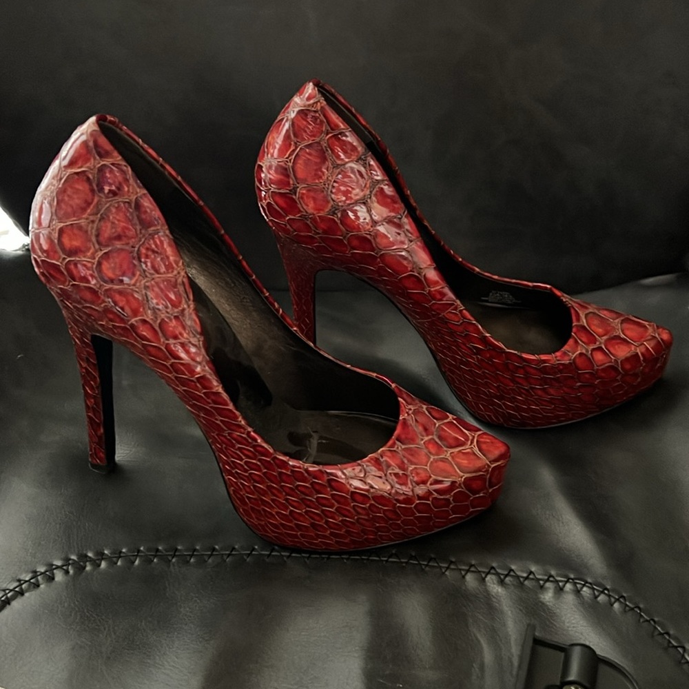 Jessica Simpson Red Stilettos 👠